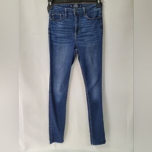 Hollister Jeans. Ultra high-rise, Super Skinny.